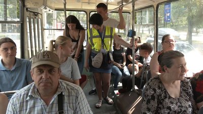Роз'яснюють, як оплатити проїзд: у черкаських тролейбусах працюють контролери