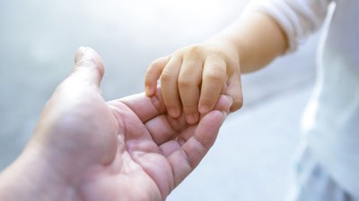 Усиновлення на Чернігівщині: з початку 2025 року на Чернігівщині усиновили 33 дитини