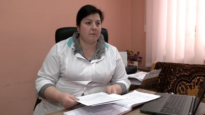Лікарський огляд, аналізи й ліки: корюківські медики виїжджають до тяжкохворих людей додому Лікарський огляд, аналізи й ліки: корюківські медики виїжджають до тяжкохворих людей додому