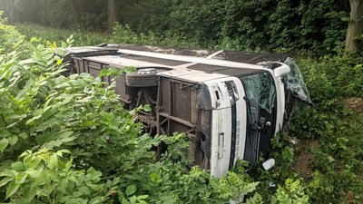 У поліції розповіли, чому на Рівненщині злетів у кювет автобус Київ – Вроцлав