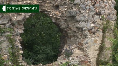 Територію Квасівського замку прибрали на Берегівщині Територію Квасівського замку прибрали на Берегівщині