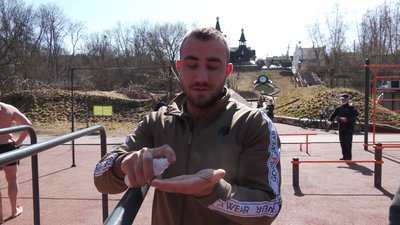 Купаються і граються: попри карантин харків'яни продовжують відвідувати зони відпочинку Купаються і граються: попри карантин харків'яни продовжують відвідувати зони відпочинку