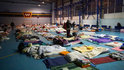 "В пріоритеті жінки з дітьми". Яка ситуація з поселенням вимушених переселенців на Закарпатті