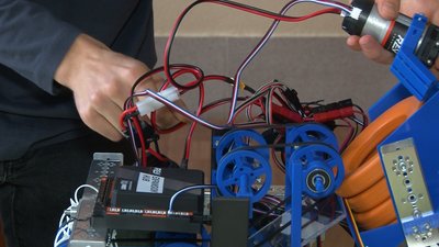 Діти-винахідники з Черкас створюють двигуни, роботів та мобільні додатки Діти-винахідники з Черкас створюють двигуни, роботів та мобільні додатки