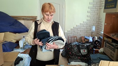 Навчають української мови, допомагають армії та переселенцям. Бібліотека в Дніпрі працює як волонтерський осередок Навчають української мови, допомагають армії та переселенцям. Бібліотека в Дніпрі працює як волонтерський осередок