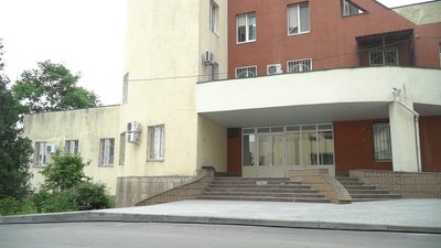 Стан п'ятирічної Вероніки, яка у Дніпрі випала з балкона шостого поверху, стабільний Стан п'ятирічної Вероніки, яка у Дніпрі випала з балкона шостого поверху, стабільний