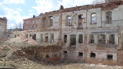 В Охтирці руйнують "Будинок офіцерів": що сталося В Охтирці руйнують "Будинок офіцерів": що сталося