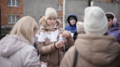 "Треба пам'ятати перших, хто поліг за нашу свободу": як у Чернівцях вшановують пам'ять Героїв Небесної сотні