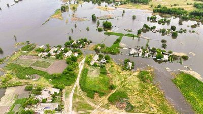 Жителі Миколаївщини, які постраждали від підриву ГЕС, отримали грошову компенсацію Жителі Миколаївщини, які постраждали від підриву ГЕС, отримали грошову компенсацію