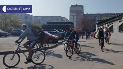 У Сумах влаштували благодійний велопробіг на підтримку хлопчика з рідкісним захворюванням У Сумах влаштували благодійний велопробіг на підтримку хлопчика з рідкісним захворюванням