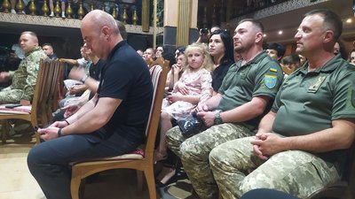 Урочистості Урочистості