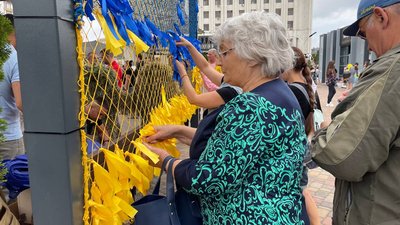 У Черкасах відбувся благодійний захід "Волонтер — це Я" У Черкасах відбувся благодійний захід "Волонтер — це Я"