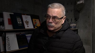 Письменник Євген Баран на "Лесиних читаннях", Івано-Франківськ, 25 лютого 2024 року Письменник Євген Баран на "Лесиних читаннях", Івано-Франківськ, 25 лютого 2024 року