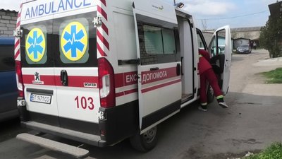 У Херсоні горів гараж із газовими балонами