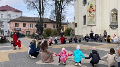 Великодні гаївки водили у Тернополі Великодні гаївки водили у Тернополі