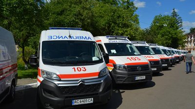У Волинському центр екстреної медичної допомоги повністю оновили автопарк У Волинському центр екстреної медичної допомоги повністю оновили автопарк