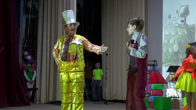"Щоб заробити зірку треба зробити щось добре". На Луганщині пройшов театральний фестиваль "Щоб заробити зірку треба зробити щось добре". На Луганщині пройшов театральний фестиваль
