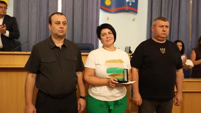 15 вінничан нагородили почесною відзнакою "За заслуги перед Вінниччиною"