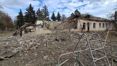 Російські війська завдали авіаудару по Долинці на Запоріжжі: двоє поранених
