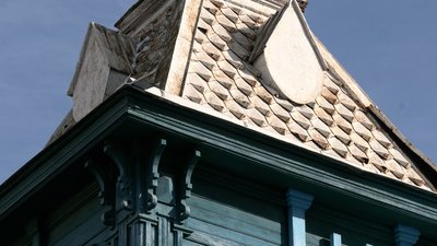 Відсутнє опалення та водопостачання: чому в Чернігові у будинку, який зазнав пошкоджень, не провели ремонтних робіт Відсутнє опалення та водопостачання: чому в Чернігові у будинку, який зазнав пошкоджень, не провели ремонтних робіт