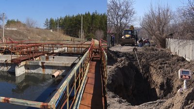 У Старобільську ремонтують каналізаційні колектори