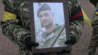 У Ямполі на Сумщині попрощалися із загиблим військовим Ігорем Харченком