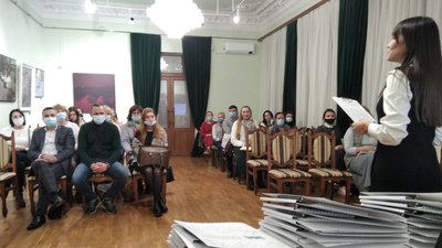У Житомирі розпочали безкоштовний експрес-курс "Прокачай українську" У Житомирі розпочали безкоштовний експрес-курс "Прокачай українську"