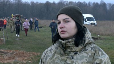 "Війна забирає найкращих": у Городні попрощалися із прикордонницею, яка загинула під час охорони кордону "Війна забирає найкращих": у Городні попрощалися із прикордонницею, яка загинула під час охорони кордону