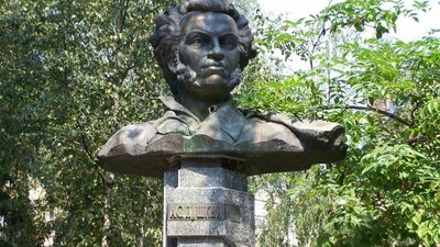 Доля полтавських пам’ятників: думка докторки історичних наук Доля полтавських пам’ятників: думка докторки історичних наук