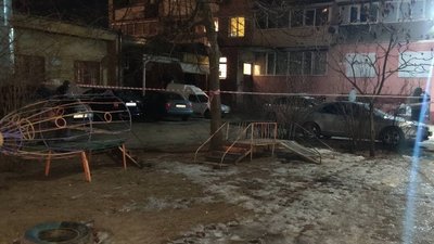 У автівці черкаського посадовця виявили гранату