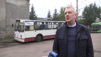 У Житомирі на Польовій загорівся тролейбус У Житомирі на Польовій загорівся тролейбус