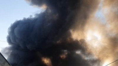 Внаслідок ракетного удару виникла пожежа Внаслідок ракетного удару виникла пожежа