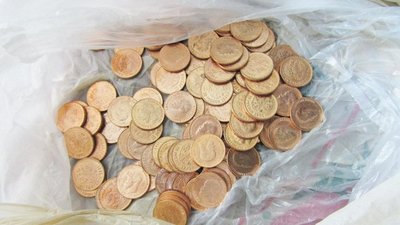 Росіянина продав жителю Чернігівщини фейкових монет на півмільйона гривень Росіянина продав жителю Чернігівщини фейкових монет на півмільйона гривень