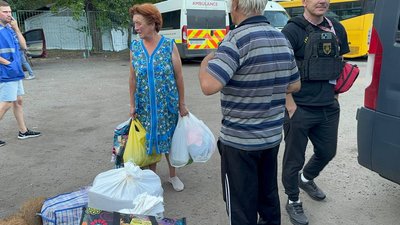 Евакуація, обстріли, Межова, родини, дрони