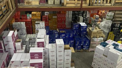 На Харківщині поліція вилучила понад тисячу пляшок алкоголю На Харківщині поліція вилучила понад тисячу пляшок алкоголю