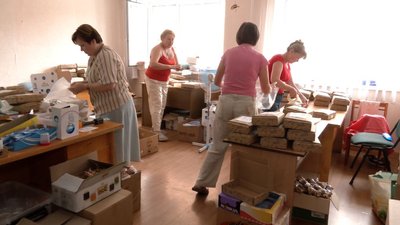 "Волинський сухпайок" готують щодня: луцькі волонтери передали військовим на фронт майже 19 тисяч наборів їжі "Волинський сухпайок" готують щодня: луцькі волонтери передали військовим на фронт майже 19 тисяч наборів їжі