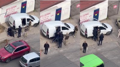В Одесі працівники військкомату одягли кайданки на чоловіка та силоміць заштовхали до авто: інцидент розслідує ДБР