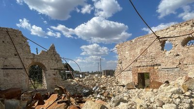 На Миколаївщині представники Українського центру моніторингу спадщини "HeMo" документують пошкоджені та зруйновані внаслідок російських обстрілів культурні споруди. Займаються цим з жовтня 2022 року.