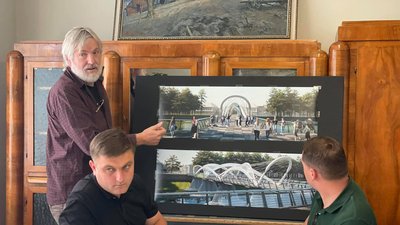 Реконструкція пішохідного мосту в Ужгороді: у міськраді оголосять відкритий конкурс Реконструкція пішохідного мосту в Ужгороді: у міськраді оголосять відкритий конкурс