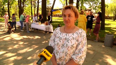 Благодійний ярмарок у Новогуйвинському на Житомирщині: скільки грошей зібрали для ЗСУ Благодійний ярмарок у Новогуйвинському на Житомирщині: скільки грошей зібрали для ЗСУ
