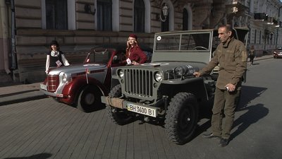 Кілька десятків жіночих екіпажів проїхалися Одесою у рамках авторалі Кілька десятків жіночих екіпажів проїхалися Одесою у рамках авторалі
