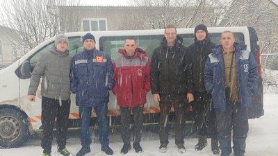 "Наші на півдні". Як прикарпатські енергетики відновлювали електропостачання на Херсонщині
