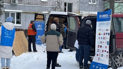"Вибуховою хвилею зламало двері". Що кажуть містяни про ракетний удар по Новомосковську на Дніпропетровщині