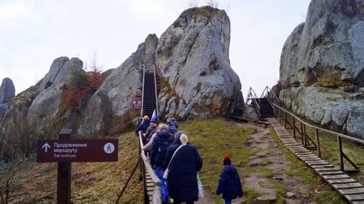 Заповідник "Тустань" на Львівщині відновив роботу – фоторепортаж Заповідник "Тустань" на Львівщині відновив роботу – фоторепортаж