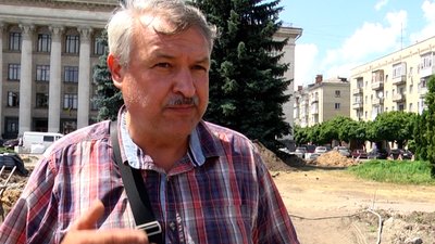 У Житомирі почали готувати ділянку під 50-метровий флагшток із державним прапором України У Житомирі почали готувати ділянку під 50-метровий флагшток із державним прапором України