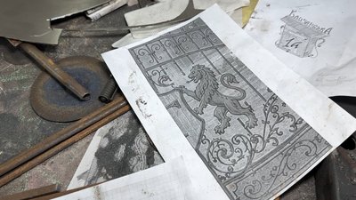 "Для мене багатство — в людських вміннях, в руках та інструменті": коваль з Луцька розповів про свою професію "Для мене багатство — в людських вміннях, в руках та інструменті": коваль з Луцька розповів про свою професію