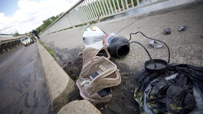 У Києві чоловік погрожував підірвати міст "Метро", його затримали. СУСПІЛЬНЕ | ВІДЕОНОВИНИ