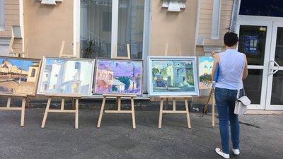 До Житомира завітали учасники V Міжнародного мистецького пленеру "Кращий художник" До Житомира завітали учасники V Міжнародного мистецького пленеру "Кращий художник"
