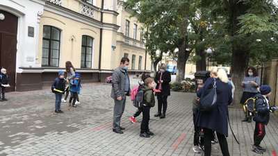 55 літрів антисептику та 550 масок: як працює школа Одеси після канікул 55 літрів антисептику та 550 масок: як працює школа Одеси після канікул