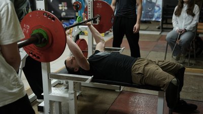 На турнірі з жиму лежачи